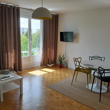 Appartement Lumineux Idealement Situe A Proximite De Musees Equipements Sportifs Salle De Spectacle Commerces Caen Exterior photo